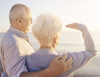 anziani apparecchi acustici vacanza