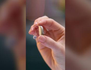 come scegliere gli apparecchi acustici